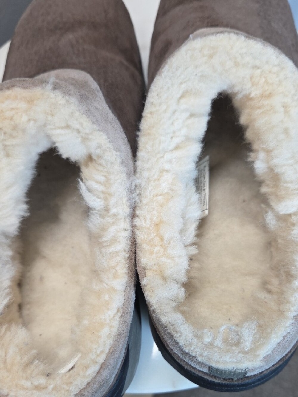 Merrell Taupe Suede Slip-On Clogs with Cream Fleece Lining Size 8 - Picture 7 of 8